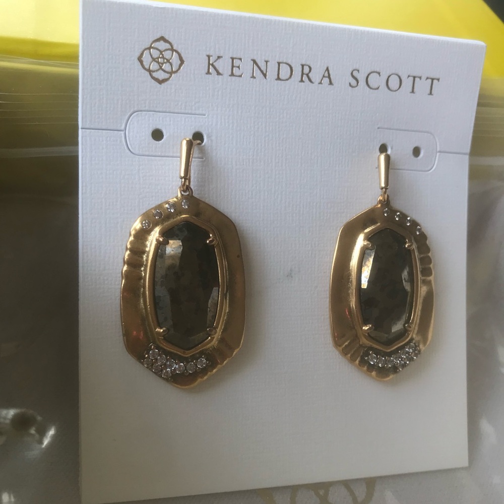 Kendra Scott Vintage Gold Black Pyrite - Picture 6 of 7